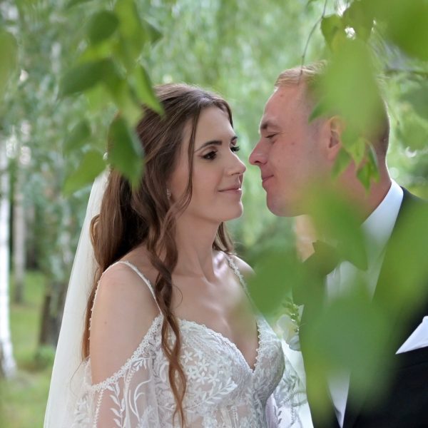 Kadr z filmu ślubnego stworzonego przez Craft Media Studio